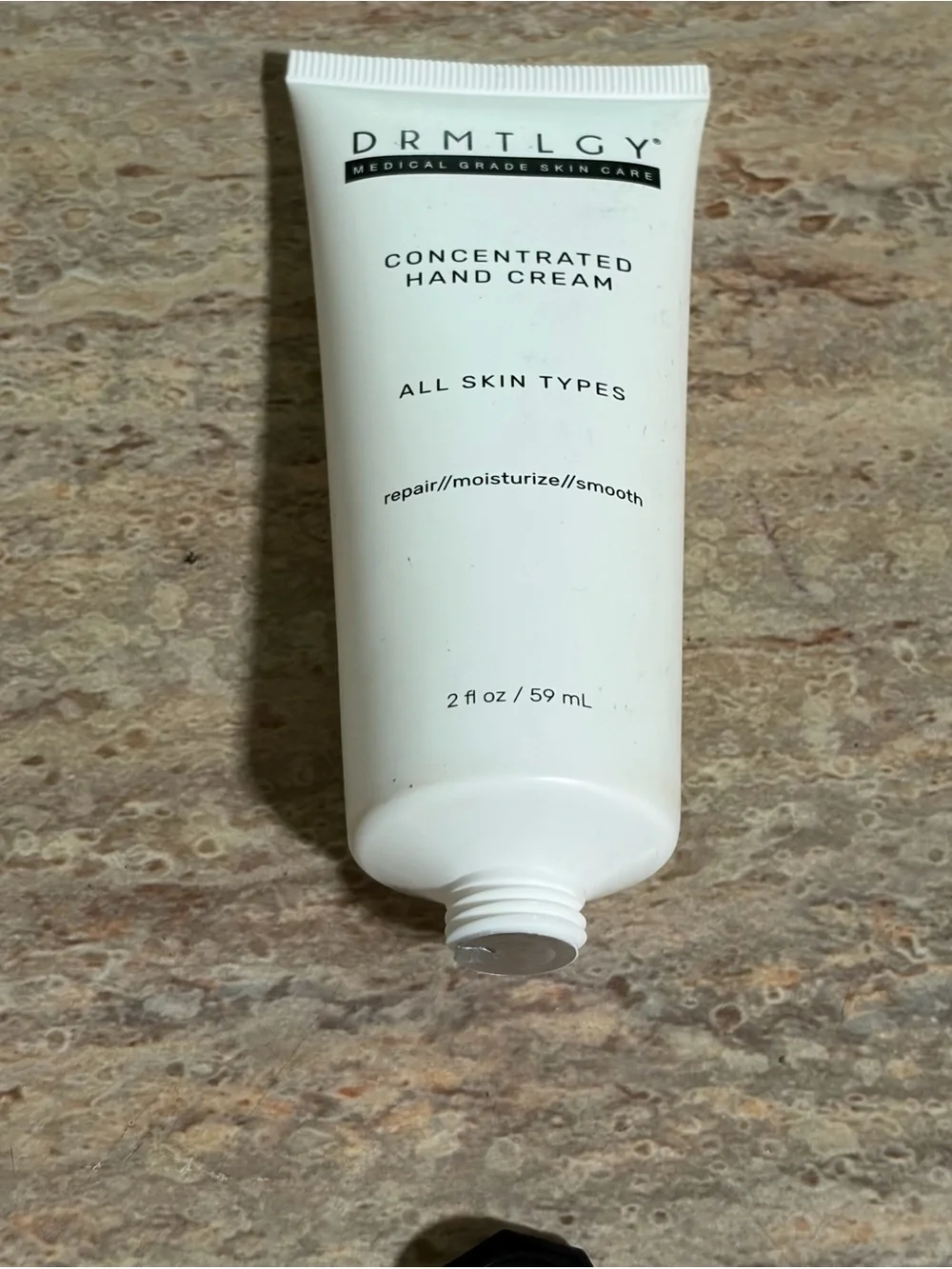 Beekman 1802 Dewy Eyed serum, DRMTLGY Hand Cream, Avant eye recovery mask